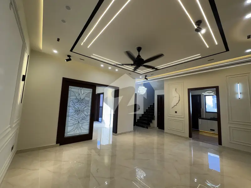10 Marla Plot for sale in Block D, Bahria Enclave
