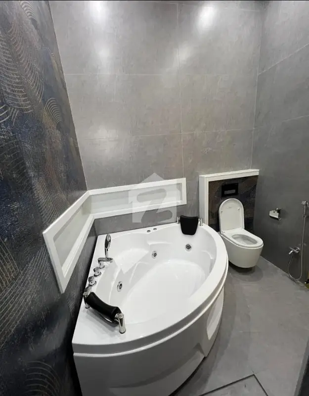7 Marla House for sale in Block usman block, Bahria Town