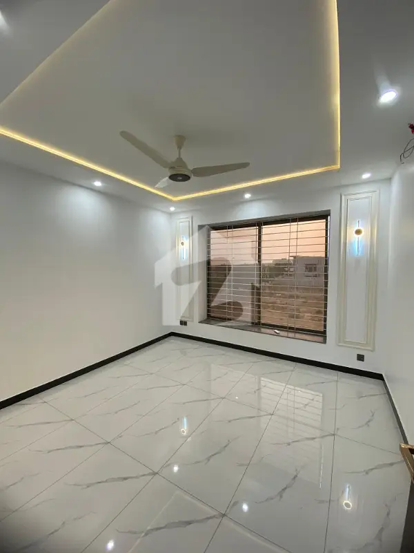 16.53 Marla House for sale in Block D, Bahria Town