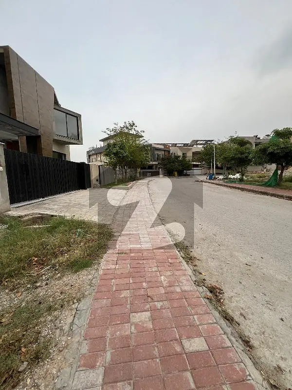 20 Marla Plot for sale in Block A, Bahria Town Phase 8